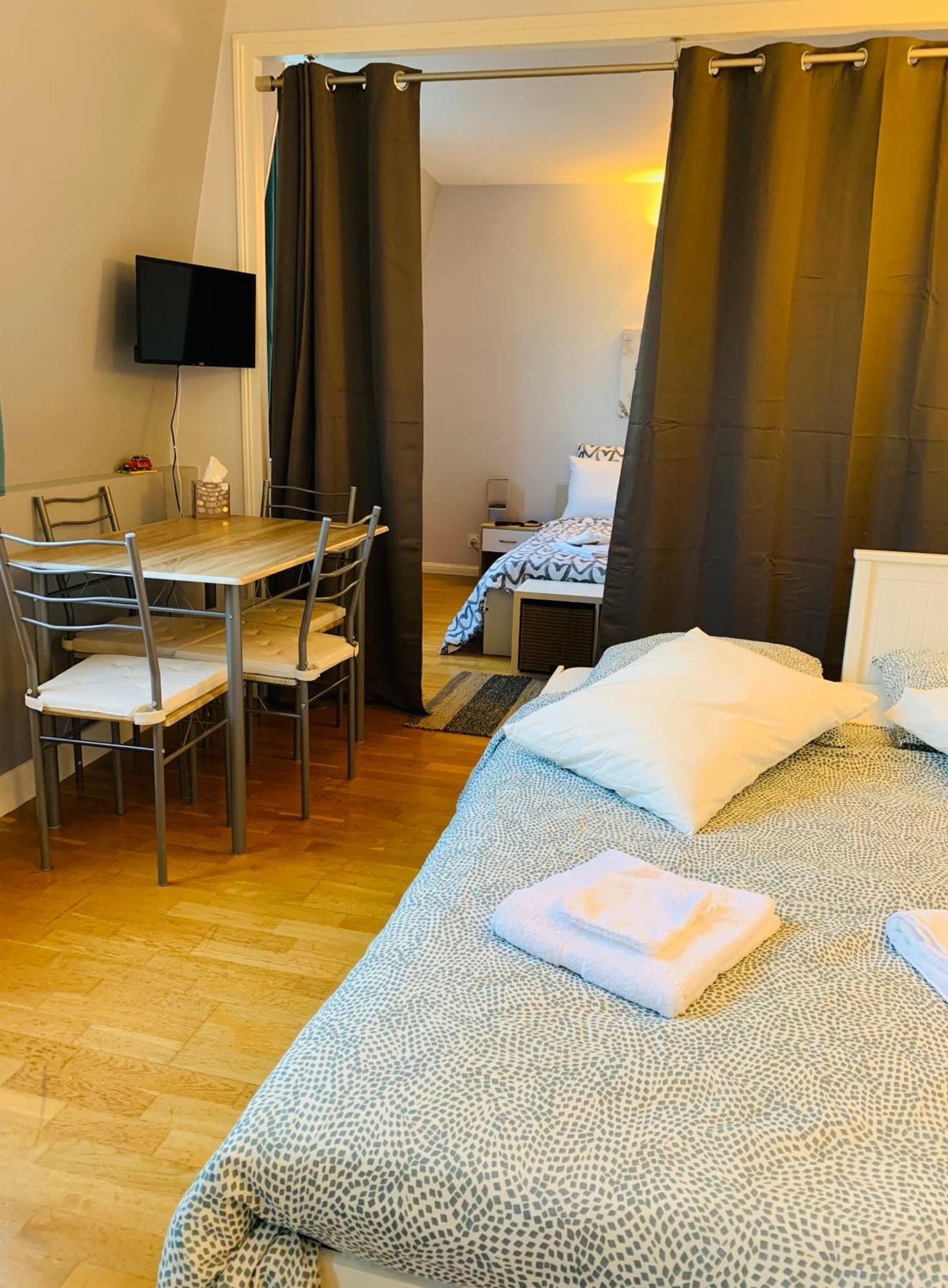 Hotel Les Tourterelles Vendôme Habitación foto