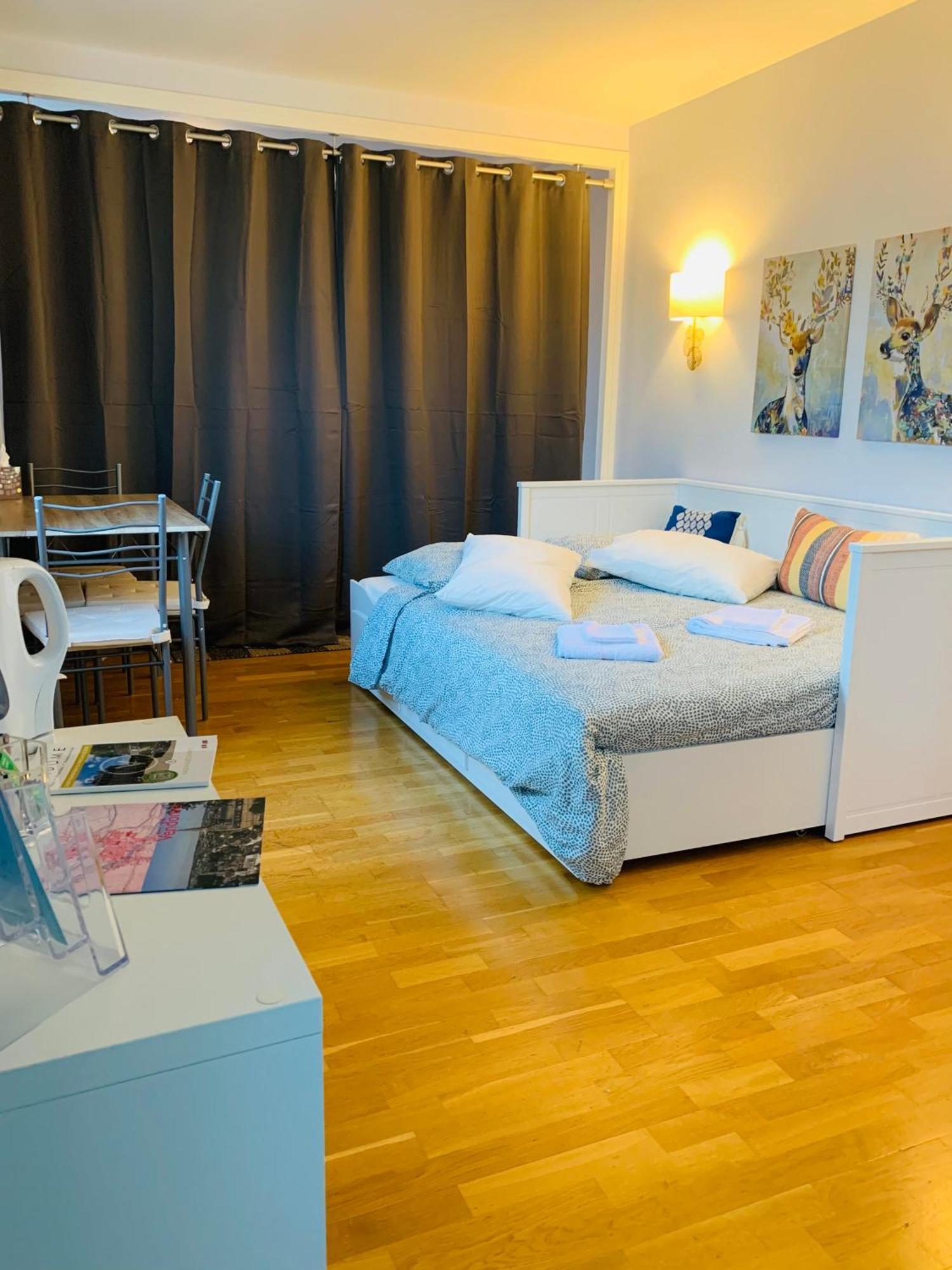 Hotel Les Tourterelles Vendôme Habitación foto